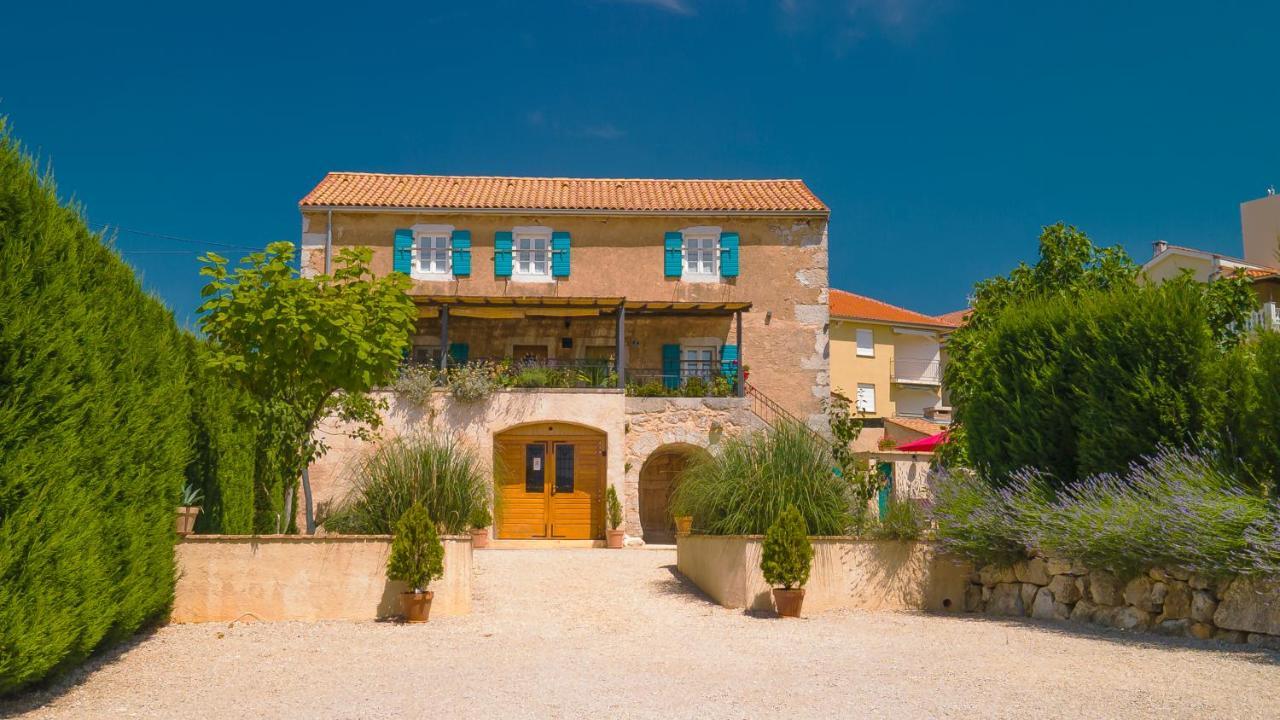 Villa Ca'Pietra, Rustic Stone House Малинска Экстерьер фото