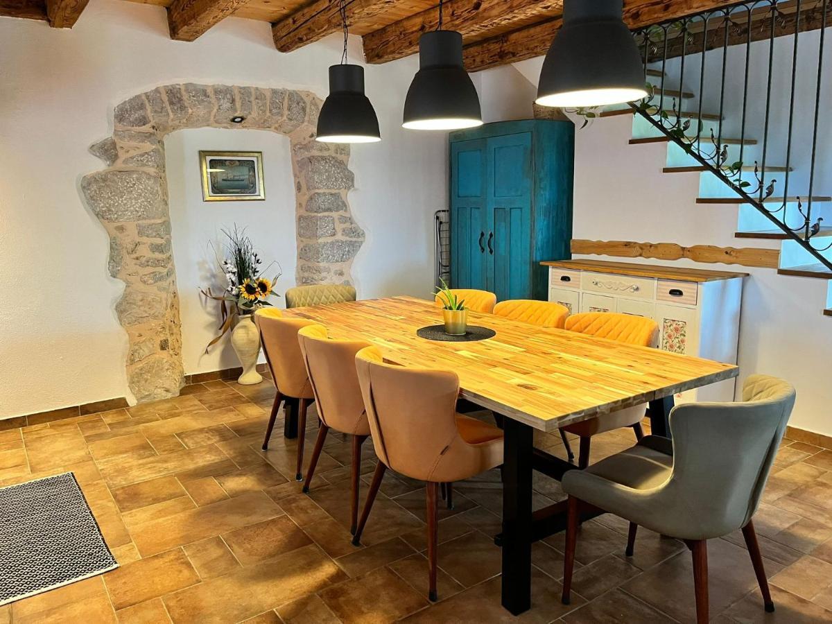 Villa Ca'Pietra, Rustic Stone House Малинска Экстерьер фото
